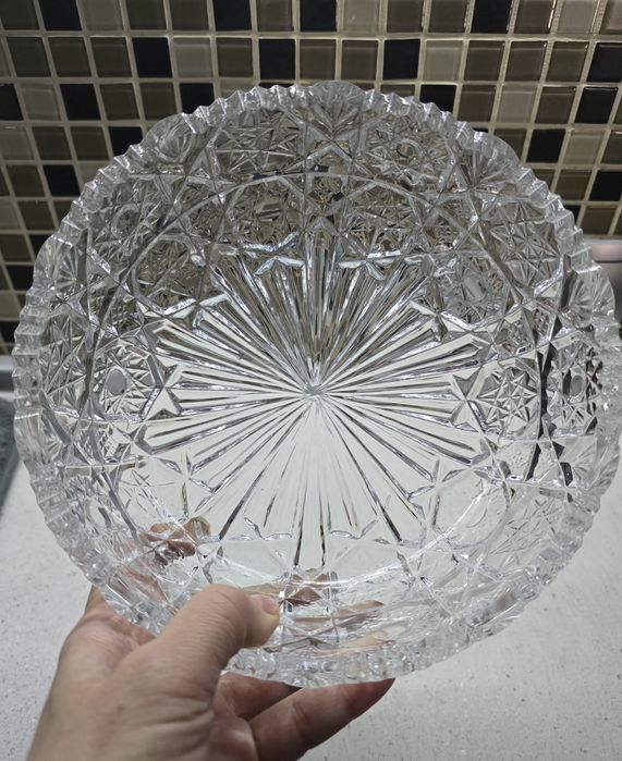 Кришталевий салатник