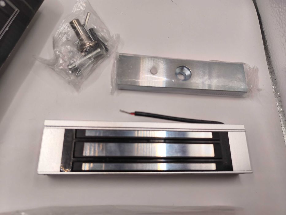 zwora elektromagnetyczna do drzwi zamek magnetyczny ck-l002