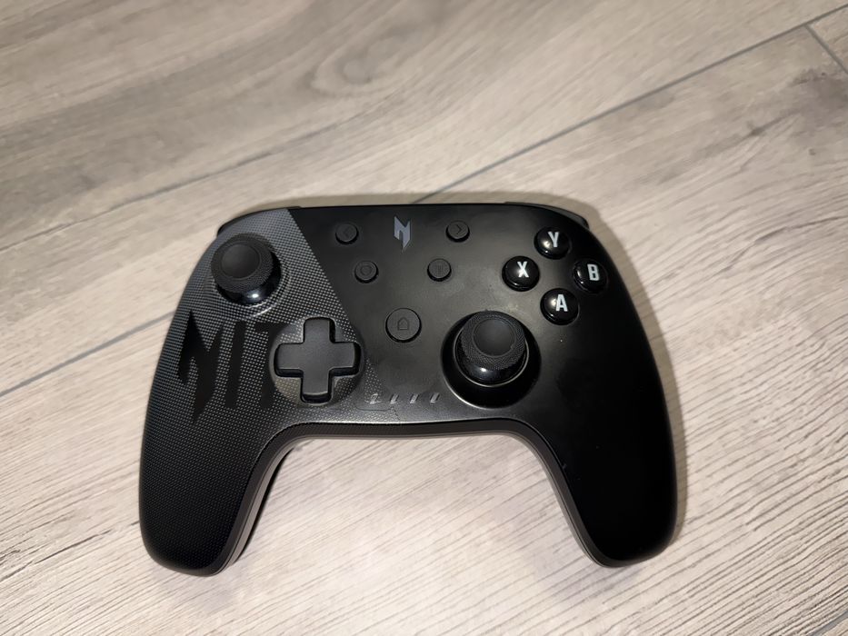 Геймпад ACER NJR 300 бездротовий контролер у відмінному стані