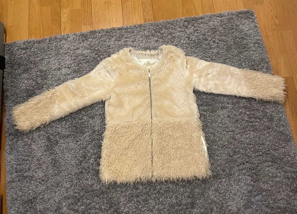 Casaco Branco Peludo