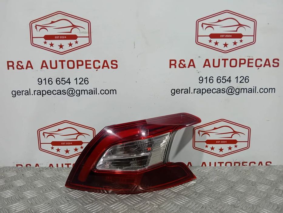 Farolins Peugeot 308 II 5 Portas Chassi Original