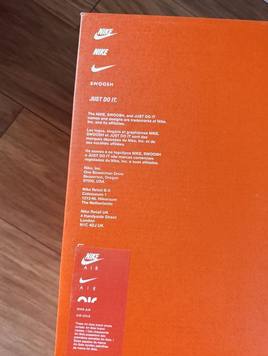 Puste pudełko po butach Nike