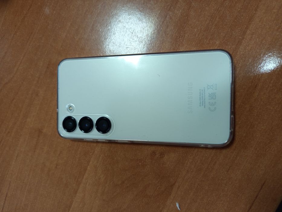 Samsung Galaxy S23 5G 256 GB – kolor kremowy | Idealny