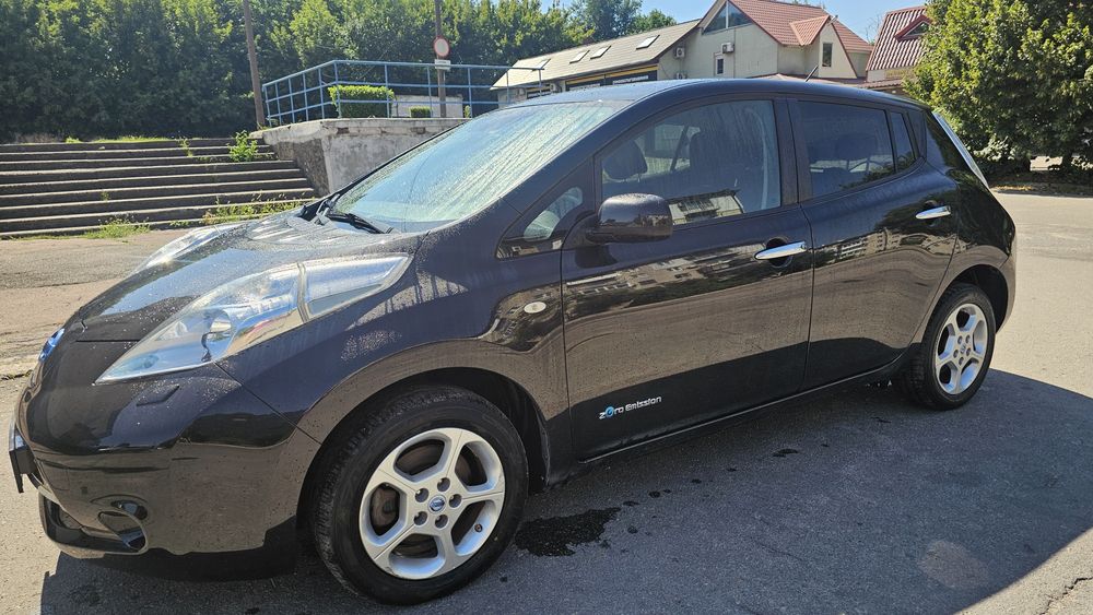 Nissan Leaf  2015 рік