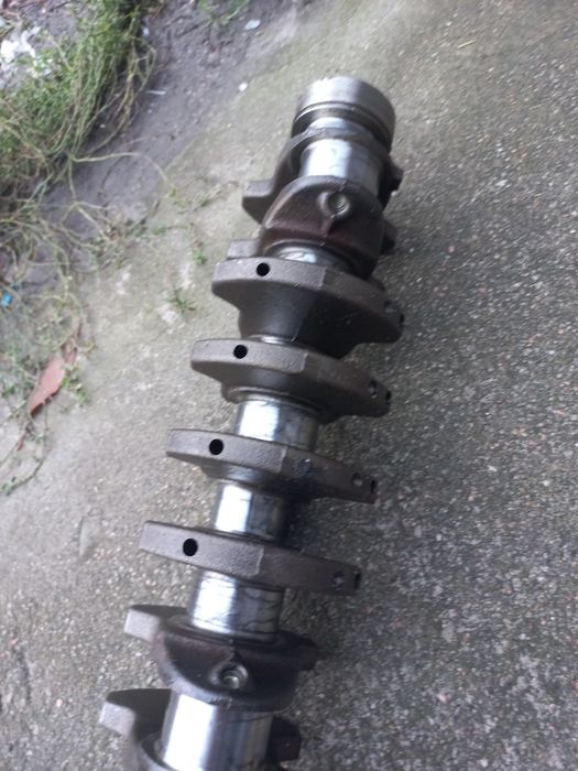 Продам колінчастий вал.коленвал 21213