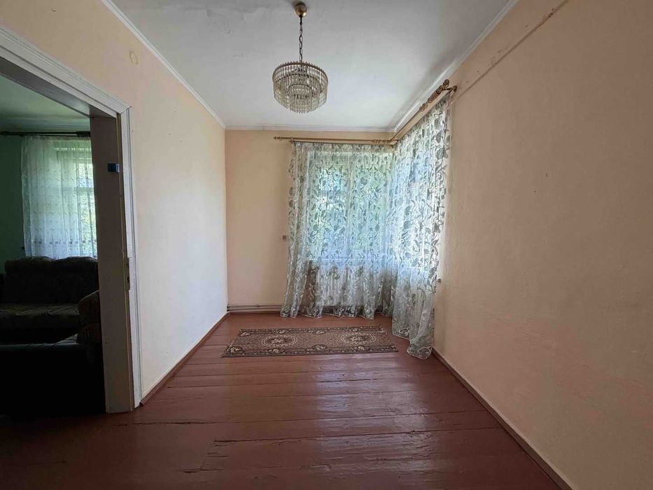 Продаж 2к квартири с.Ланчин