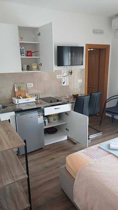 ЧЕРНОГОРИЯ Бар. Илино. 350м до второго круга с заправками, 750м - море