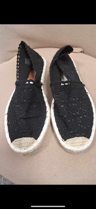 Espadryle koronkowe czarne