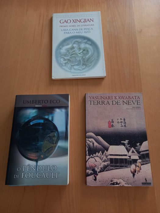 Vários livros em bom estado