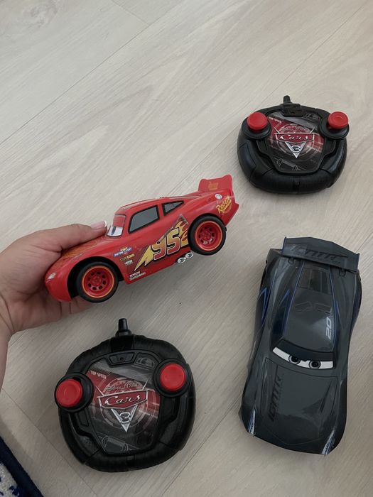 Cars Машинка на радиоуправлении Cars Молния Маквин