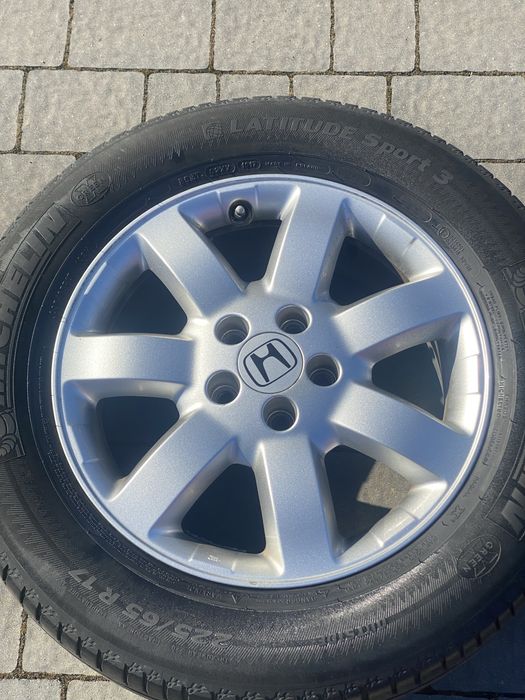 Felgi aluminiowe do Hondy CRV III z oponami r17 orginalne