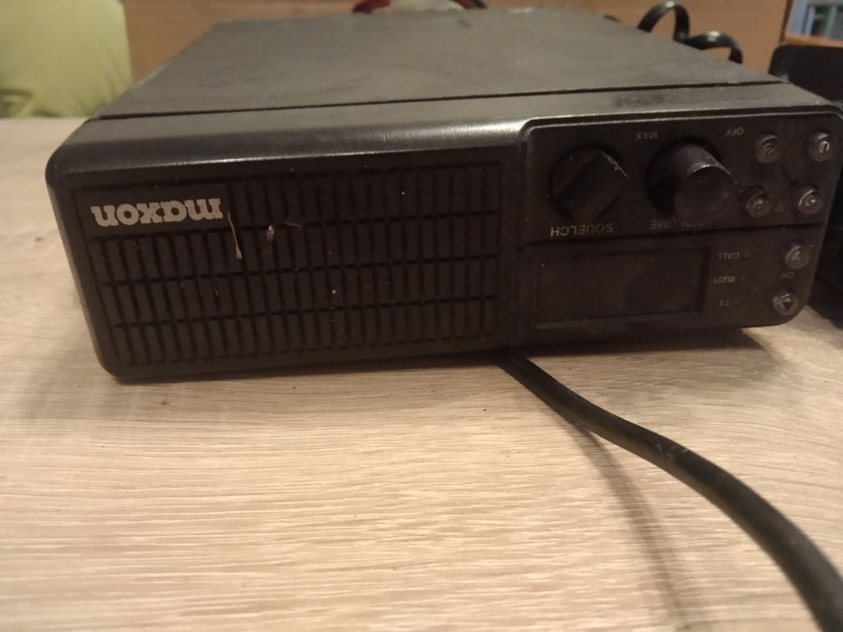 Taksometr, CB radio, antena