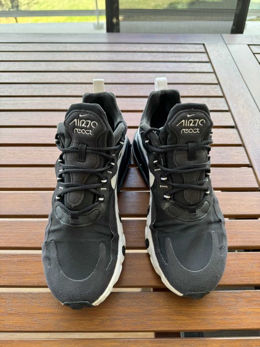 Nike AirMax React 70 Pretos