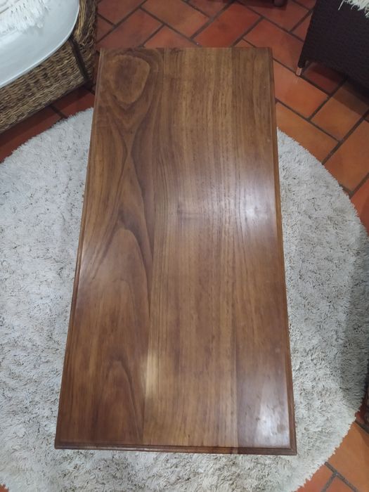 Mesa de centro em madeira