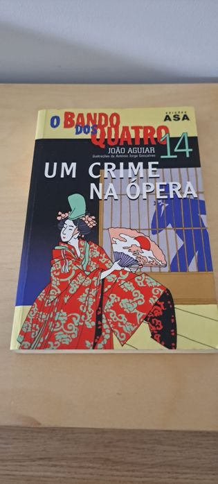 Vários livros de diferentes coleções