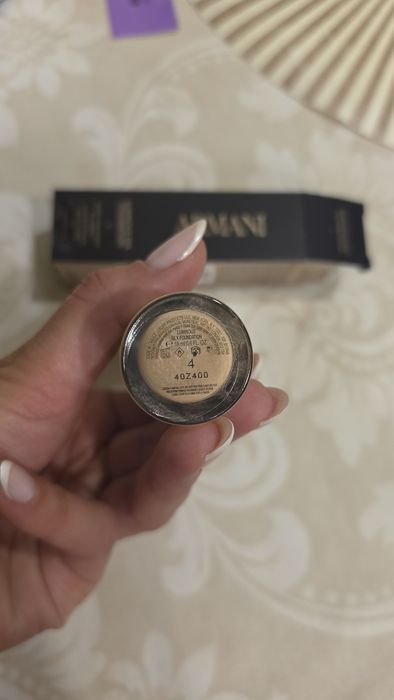 Тональна основа Giorgio Armani Luminous Silk Foundation 4.0