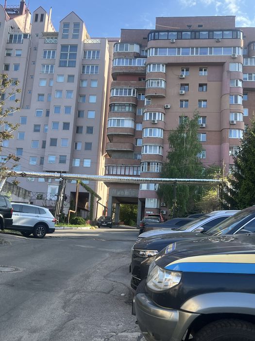 Продам  офис в районе парка Шевченко
