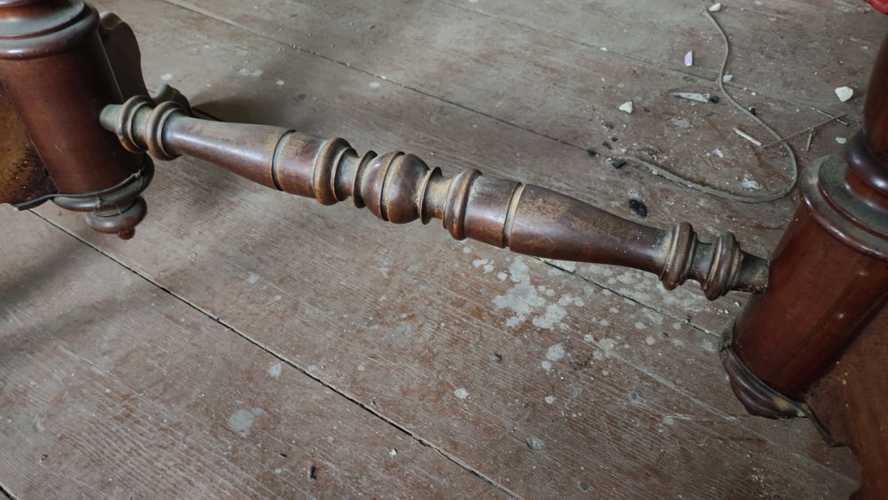 Stół przedwojenny do renowacji