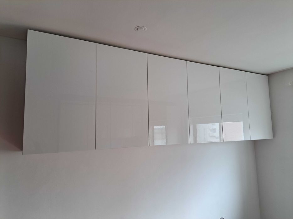 Vendo armários em termolaminado como NOVOS *NEGOCIÁVEL