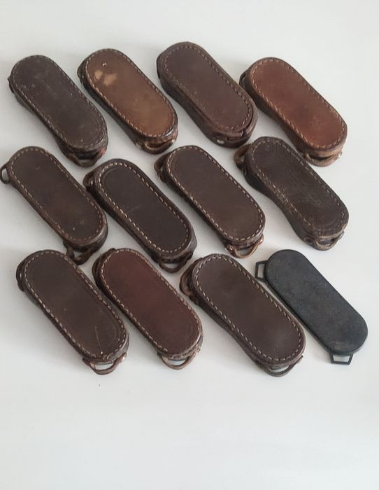 Шкіряний дощовик, бленда, пильник  на біноклі.