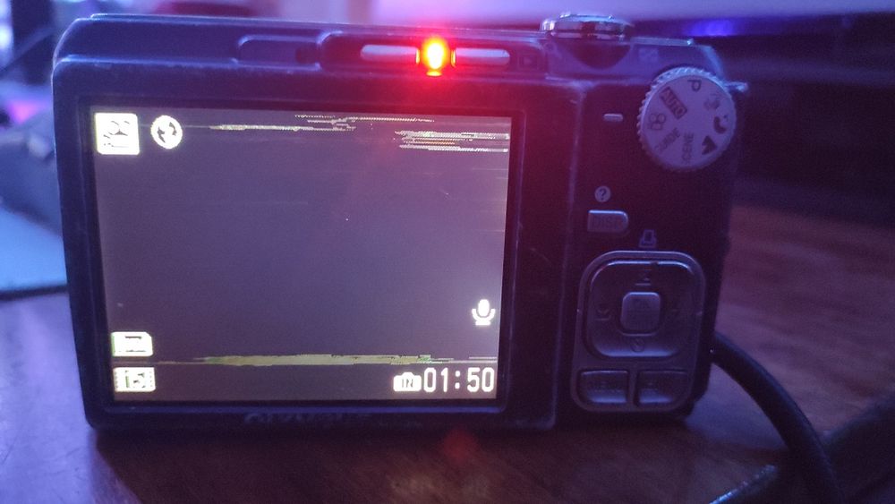 Дві камери Olympus fe-340