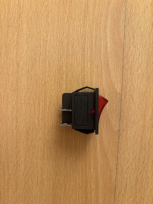 Interruptor rocker vermelho ON/OFF com luz – Novo