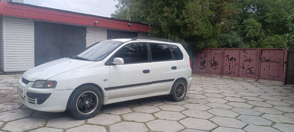 Mitsubishi space star