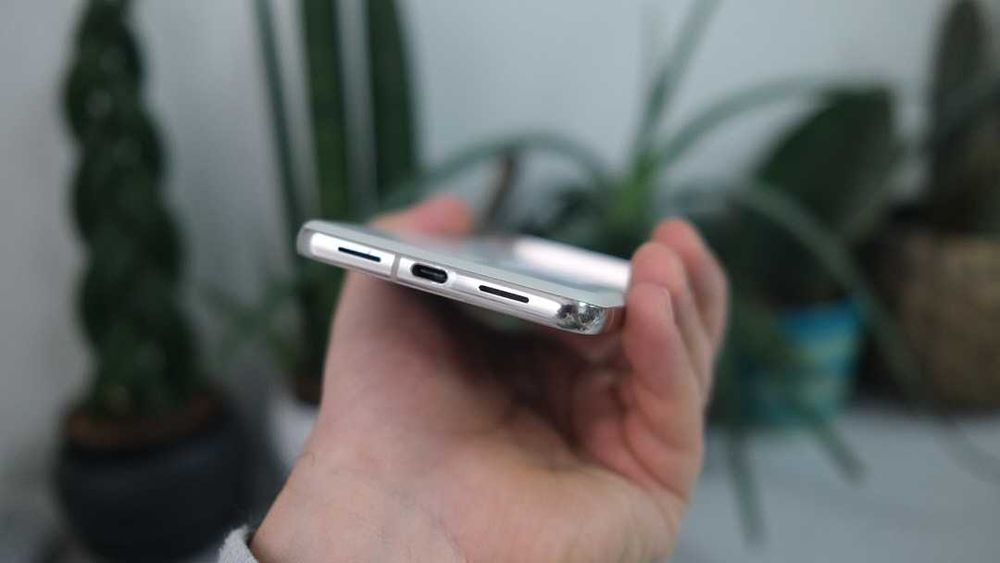 Google Pixel 8 Pro 12/128GB Porcelain Neverlock уцінка без вигорань