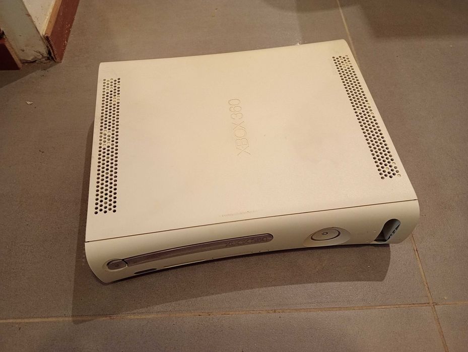 Konsola Xbox 360 FAT (29)