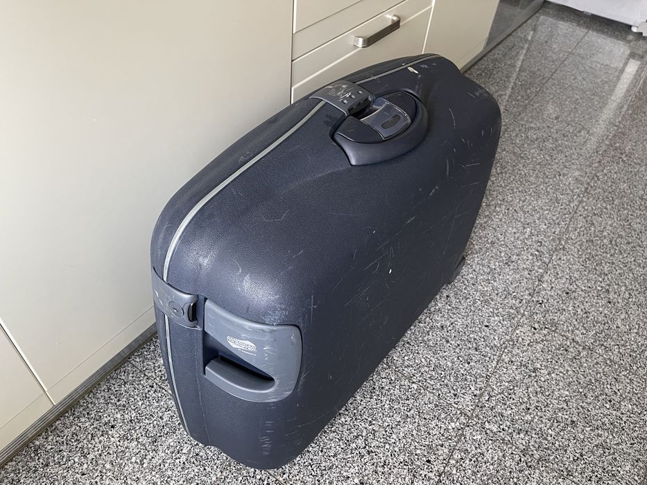 Mala viagem de porao American Tourister