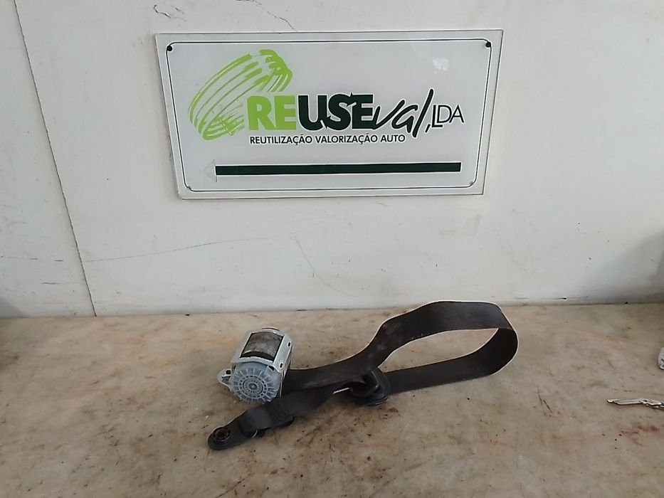 Cinto frente esquerdo LAND ROVER Discovery III (L319)