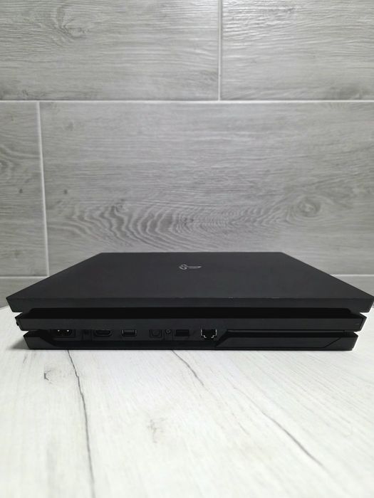 PlayStation 4 Pro 1TB PS4 Pro Świetny Stan Zestaw