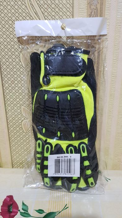 Ударопрочные рабочие перчатки DENNY Extreme.