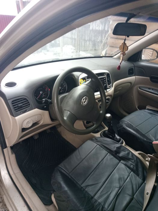 Hyundai Accent 1