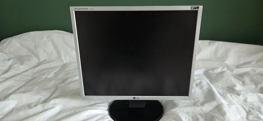 Monitor LG L 1953s 19 cali
