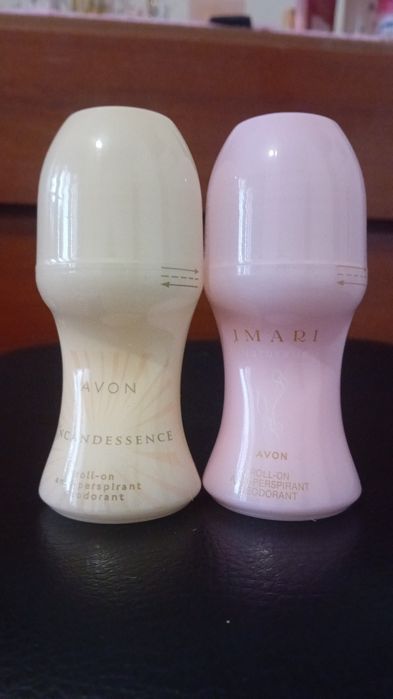 Perfumes e bolsas