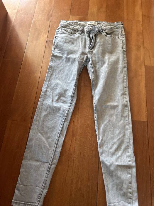 Saia zara Camisa massimo dutti decenio lefties