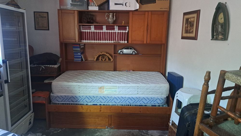 Movel estante com camas e escrivaninha