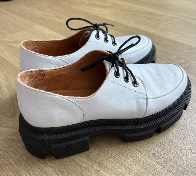 Туфлі шкіряні жіночі, дербі