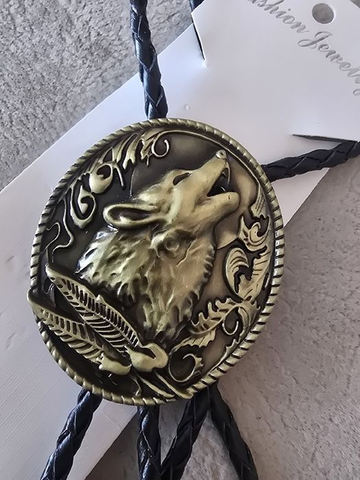Piękne BOLO Krawatnik myśliwski WILK Canis Lupus. (T)