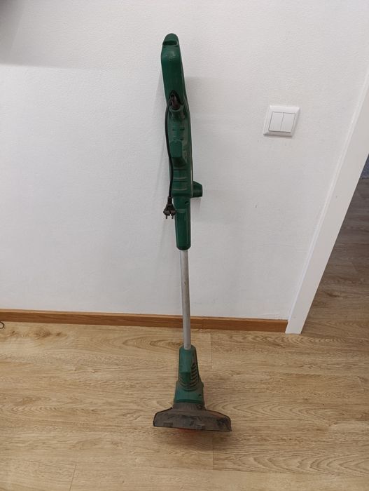 Roçadeira elétrica