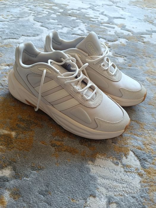 Sapatilhas adidas novas