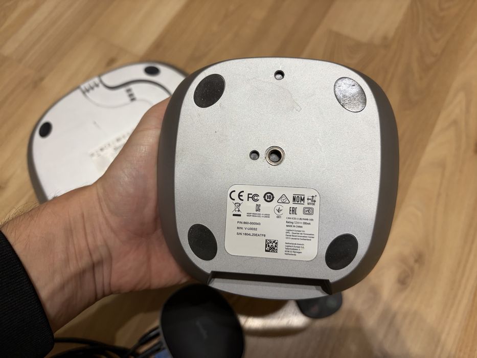 Професійна система відеоконференцзв'язку Logitech Group (Камера + Спікерфон)