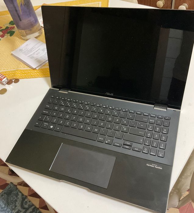 Portátil ASUS ZenBook i7-1165G7 16GB 256Gb ssd GTX1650 Max Q – Touch 15.6”