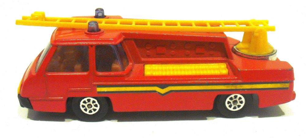 1975 Corgi Toys Hi-Speed Fire Engine Truck #703 Gt Britain