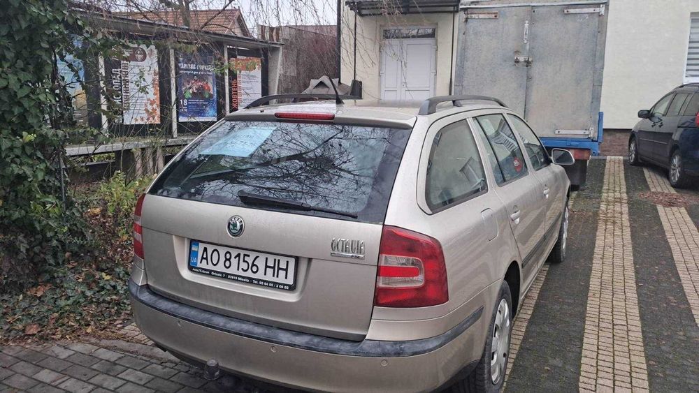 Skoda octavia А 5. 1,6 бензин