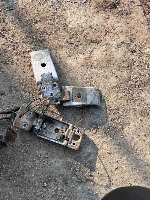 Продам задние зависы от мерседеса спринтера