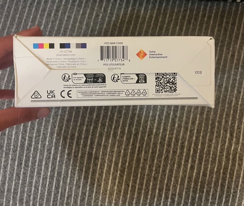 Caixa de comando de PS5 cinzento