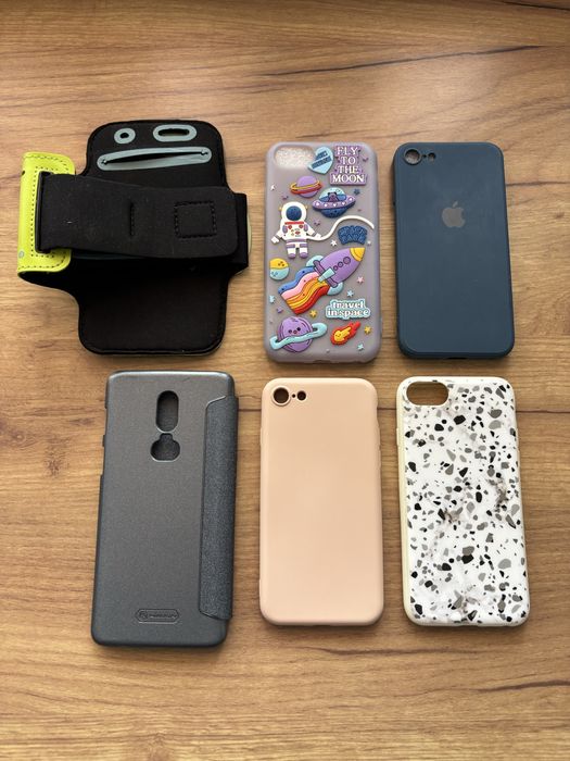 Чехлы для телефонов