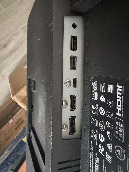 Monitor HP M24 - com webcam